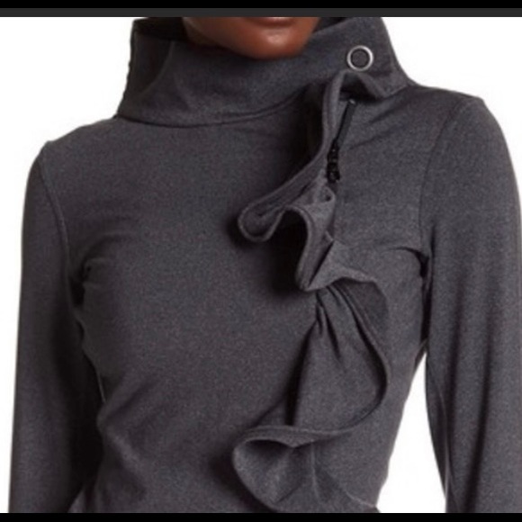 STUNNING LIKE NEW KARMA ATHLETICS RUFFLED SAN SUI JACKET W/ANTI~PILL FABRIC Sz M - Picture 3 of 8